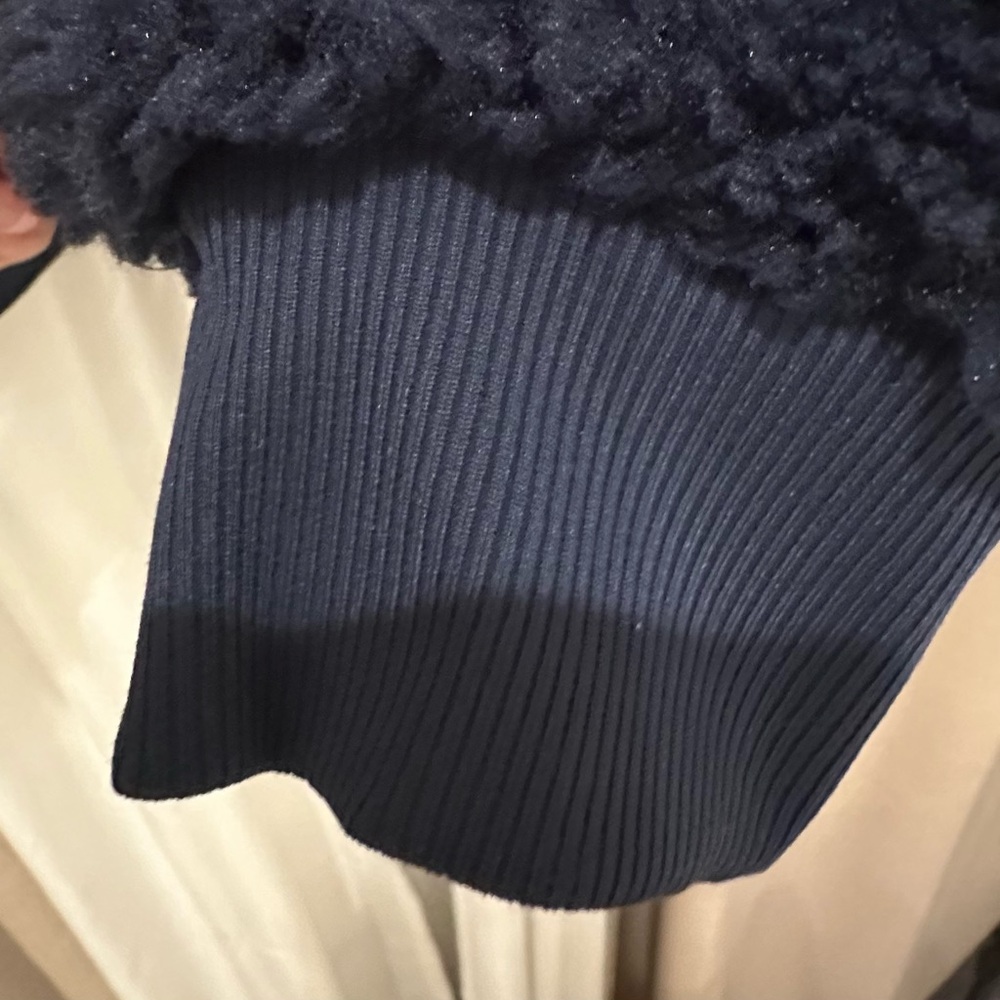 ALO Yoga NWT Women's Edge BomberJacket in Navy - Picture 11 of 13